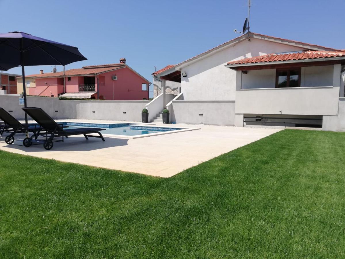 Holiday Home Victoria Porec Luaran gambar